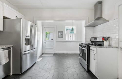 3 Bed 1 5 Bath Home in College Hill By Hospital - Foto 9