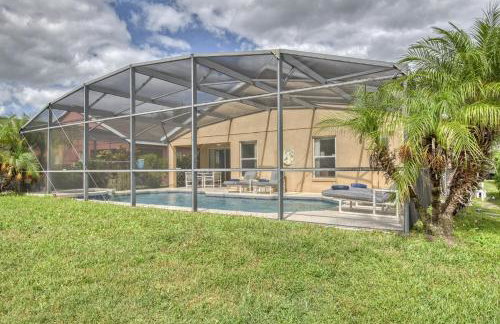 Sunny lake view villa with pool spa - close to attractions - Foto 15