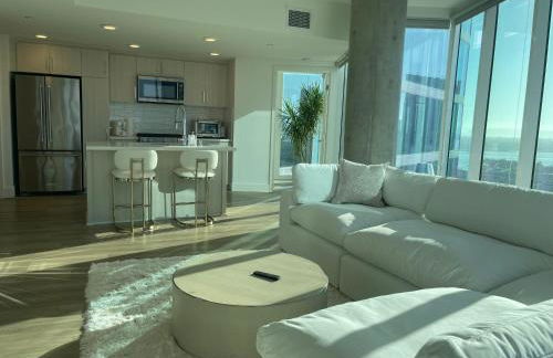 Luxury Designer Suite with Rooftop Pool, Gym - Foto 7