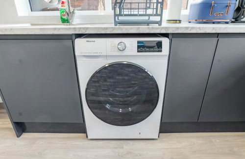 Contractor Luxury Home - Long Stays - 4 Bedrooms - Sleep 8 - Zip & Link Beds - Ultra Fast WiFi - Free Parking - Foto 35