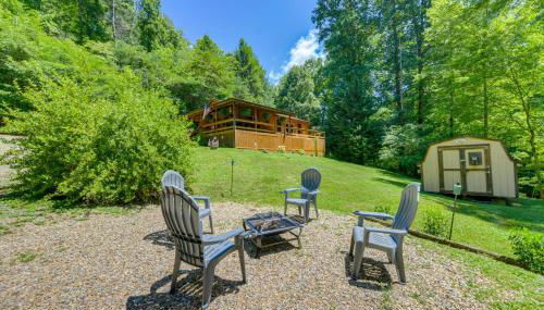 Secluded Cosby Cabin with Wraparound Deck - Foto 2