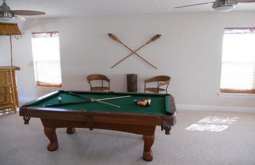 Large Beach House with Great Oceanviews, Game Room, Swimming pool - Photo 19
