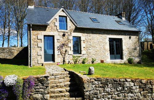 Maison 2 Ch - 5 Pers - au coeur du Château de Bothané - Foto 2