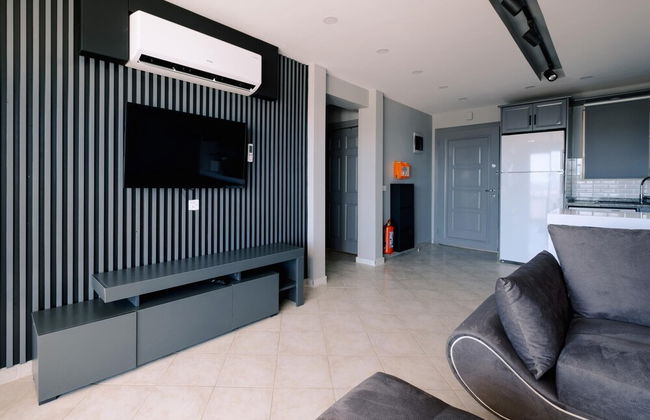 Nature View Villa w Pool 5 min to Beach in Milas - Photo 9