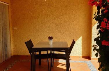 Adosado/casa con terraza y buhardilla. Playa El Perelló - Foto 14