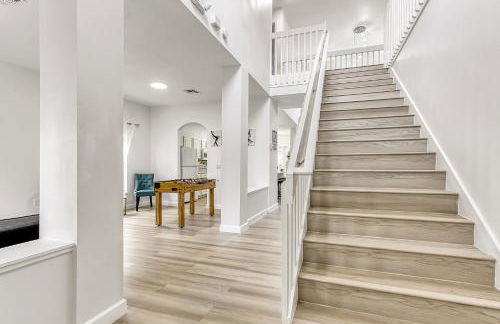 Stunning 5 bedroom pool home in gated community minutes from Disney - Foto 6