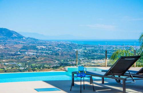 weforyou Exclusive Villa Mairena Private Pool BBQ & Views - Photo 45