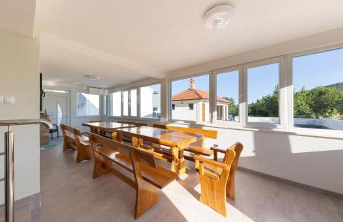 Gorgeous Home In Muc Gornji - Photo 2