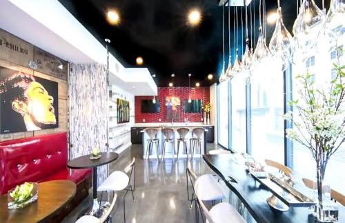 Skyline Luxe Penthouse, Top Floor, Balcony, Pool, Amazing View - Foto 53