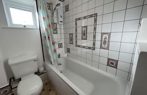 Hop Loft-Barn Conversion, with access to Pool & Hot Tub-at Fox Valley Cottages - Foto 17