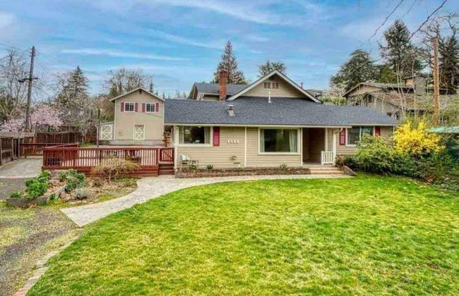 Medford Home and 2 Condos With Pool and Hot tub - Foto 35