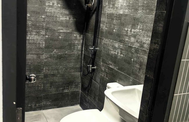 RA House Residences - Photo 17