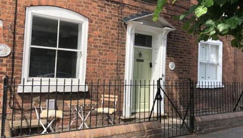 4 Bedroom Flat in Centre of Shifnal - Foto 1