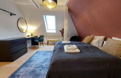 maremar - Design-Maisonette am Holzmarkt - Luxus Boxspringbetten - Arbeitsplatz - Loggia - Foto 11