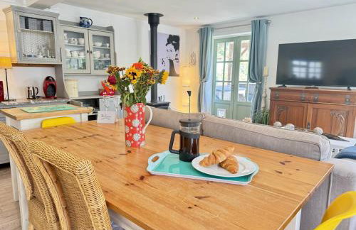 Charming Dog-Friendly Guesthouse - Foto 32