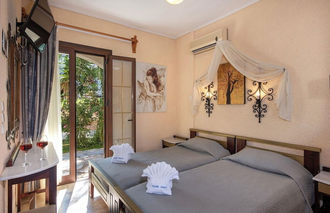 Hotel Castle Suites - Photo 53