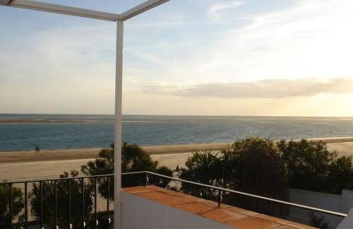 Chalet espectacular e independiente, primera línea de playa en Huelva - Foto 15