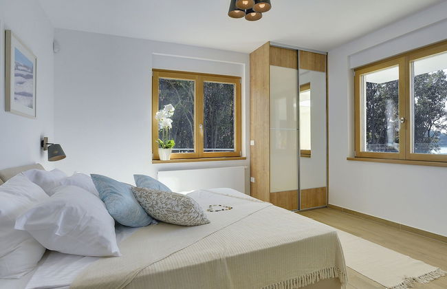 Beautiful Villa by the sea - Photo 2