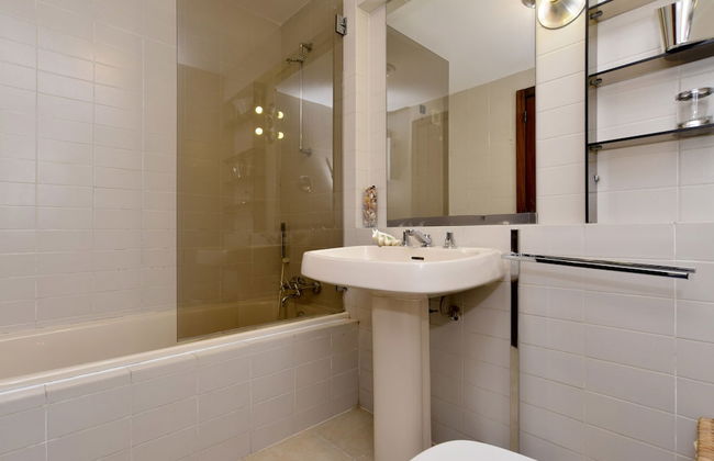 São Pedro Terrace Apartment - Photo 9