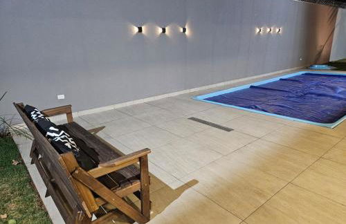 Linda Casa Nova e com piscina - Foto 23