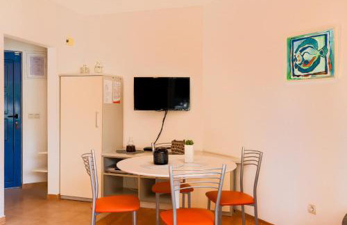 Apartments Katica - Photo 8