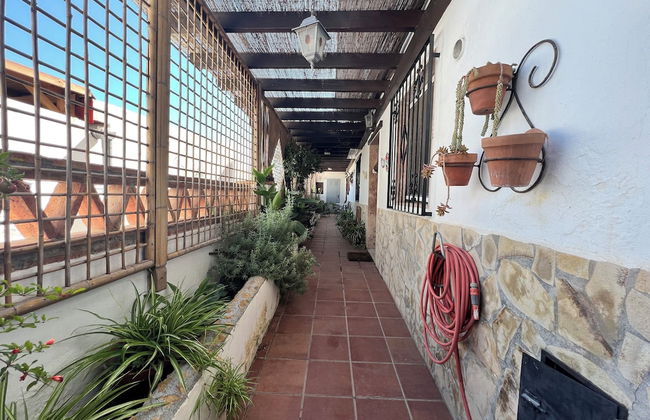 Cd-2102 · Three Bedroom Townhouse - Photo 1