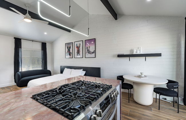 Ash & Ko Boutique Lodging - Photo 24