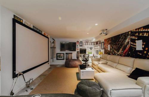 Stunning Panoramic Views Hot Tub Modern 4BR Home - Foto 35