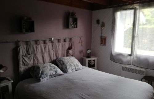 Maison familiale au calme avec piscine en bordure de forêt - Foto 18