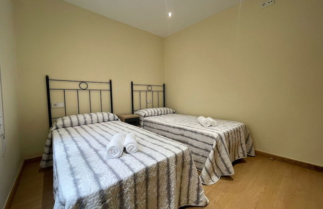 Apartment in Ourense Near City Center - Photo 2