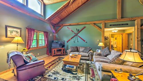 Slaty Fork Escape with Mountain View and Hot Tub! - Foto 4