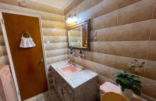 Luxury Three Bedroom apartment in a private house - Foto 25