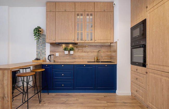 Apartment With Large Balcony by Renters - Photo 14