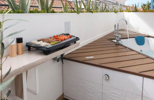 Modern, design, private jacuzzi - 2 terraces, 2 beds - Wow Apartment - Los Christianos - Foto 33