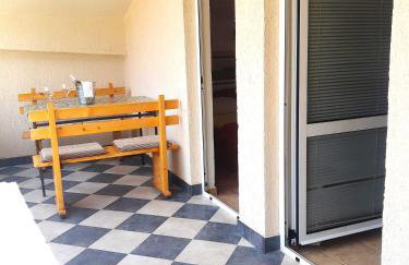 Apartments Turan Centrally Located with Free Parking - Photo 19