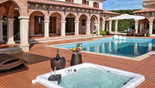 Villa Carolus-Luxurious Istrian Villa - Foto 2, sunbed