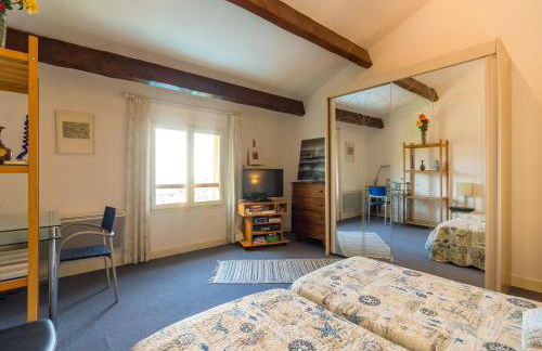 Villa in Hyères near Beach & Pool - Foto 15