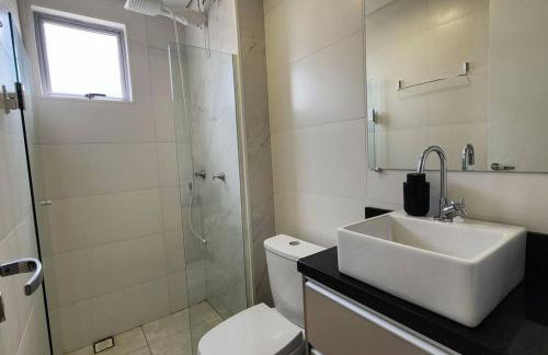 Apto aconchegante Centro Lago com 2 banheiros - Foto 12