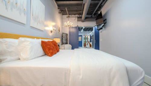 Ground Floor Waterfront on The Rez in Madison - Foto 2