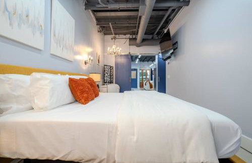 Ground Floor Waterfront on The Rez in Madison - Foto 2