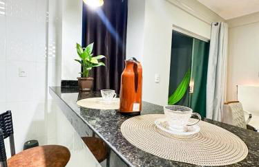 APË GOLD NO CENTRO DA CIDADE COM AR E CAMA KINg - Foto 75