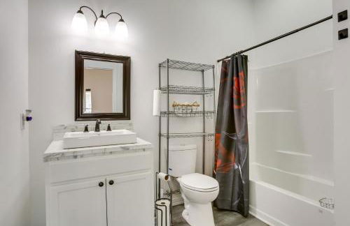 Unique Country Getaway in Angie with Covered Patio! - Foto 25