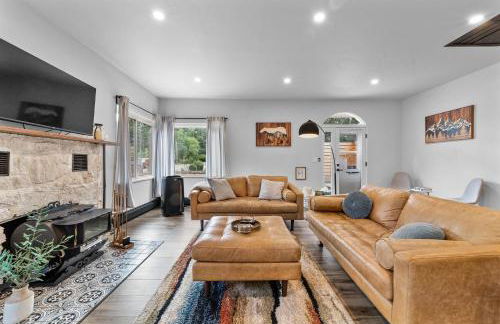 Canyon Retreat with Hot Tub 3min to Broadmoor - Foto 3