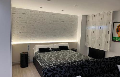 Black and White Suitte "Marques" - Foto 8