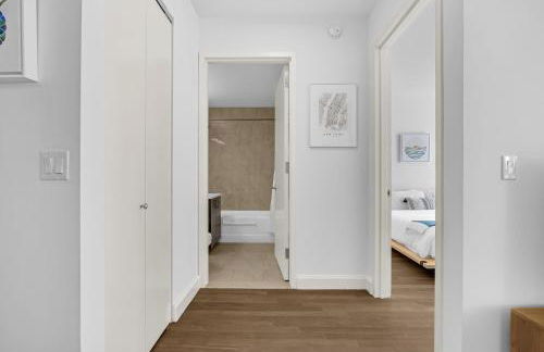 FiDi 1 BR w Work Setup by Anyplace - 11687 - Foto 17