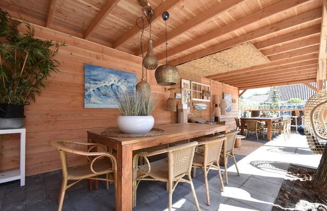 Luxuriously Restored Farmhouse With Trendy Interior Close to sea and Forest - Foto 50