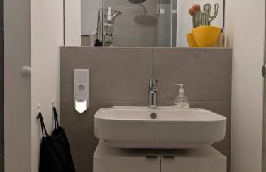 EITHER Private 2B2B OR Shared 1B1B, Luxury, Bright, Spacious - Foto 18