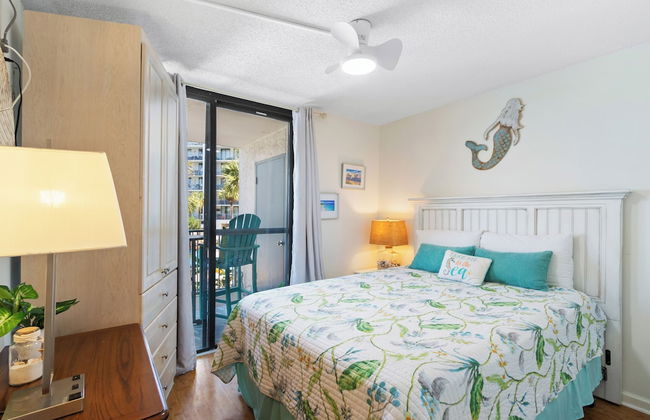 Salt and Light Surf & Racquet 204B - Photo 2