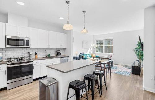 Jersey City's Best Enjoy Our Deluxe 1 Bedroom Condo Only 25 Minutes to NYC - Foto 1