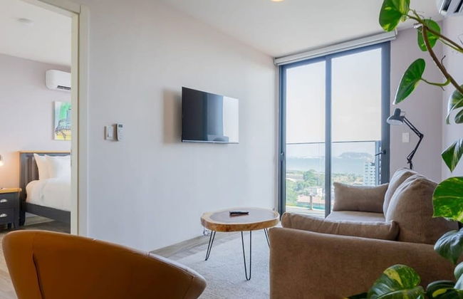 Spectacular 1BR With Balcony in Santa Ana - Photo 12